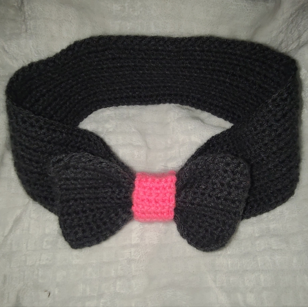 Grey crochet headband